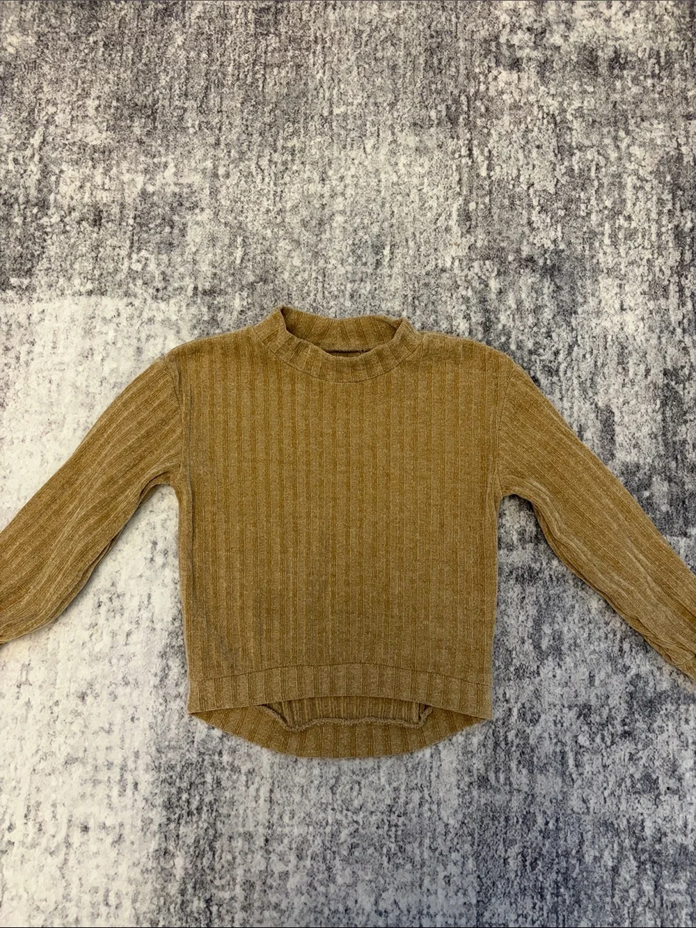 Old Navy Ribbed Mock Neck Sweater in dark Mustard size 5T